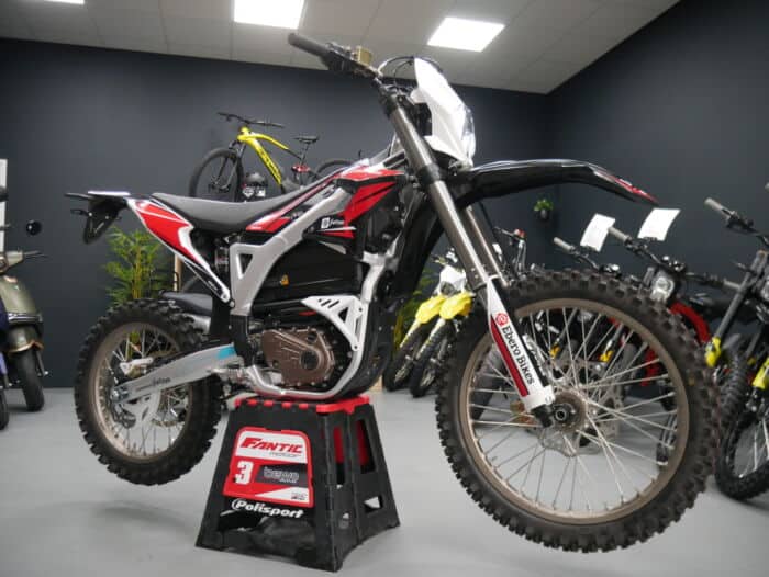 SUR-RON Storm Bee incl kenteken (motorfiets) - Afbeelding 3