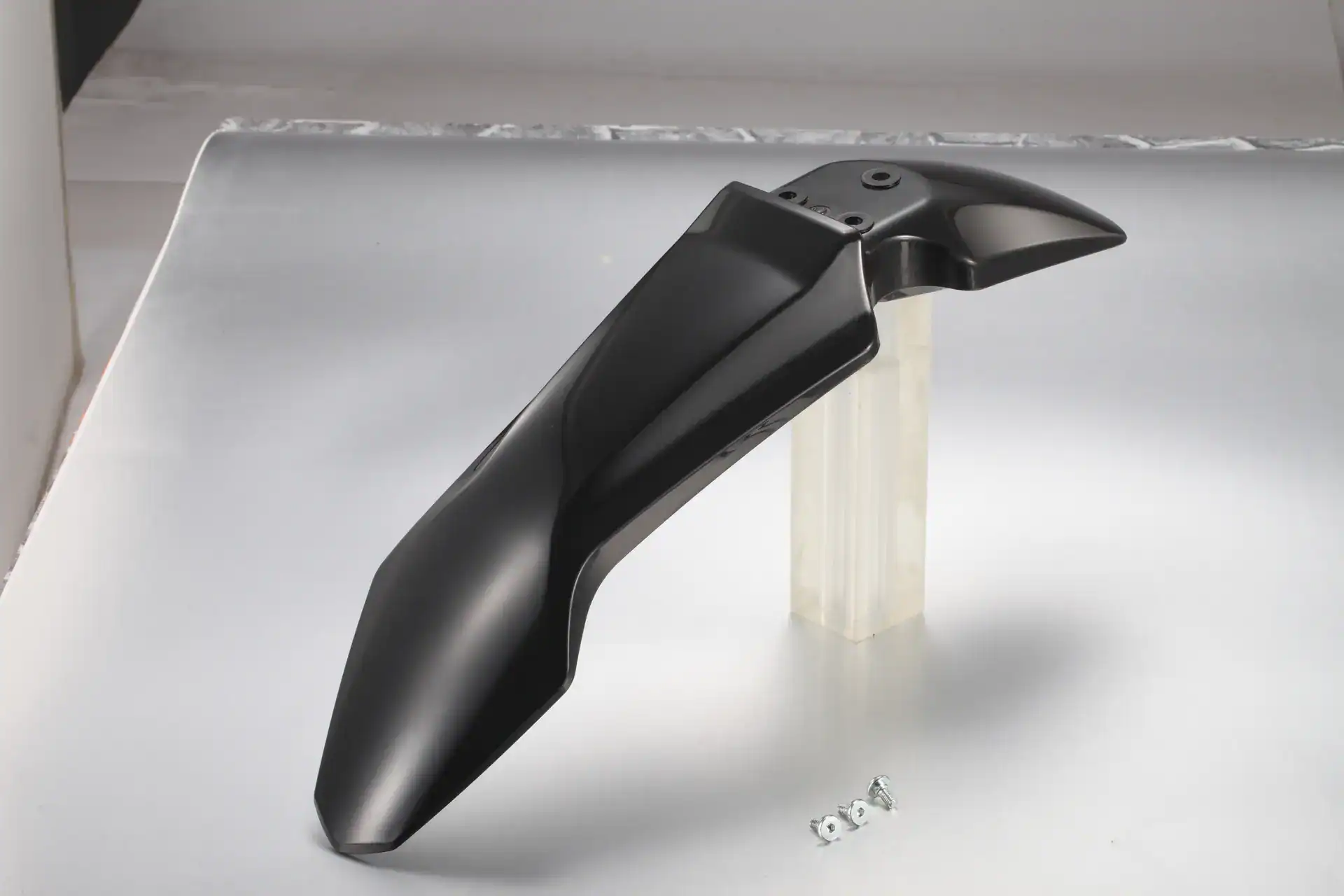 Front Fender (with 3 Bolts& Adapt(Only Fit for SS2.0 Fastace Front Fork)) – 2.5-3.0-SR – SHE7084